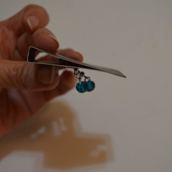 Paparazzi (R) Glass Blue Faceted Beads on Silverton Wire Hooks Hanging Earrings - Picture 2 of 5